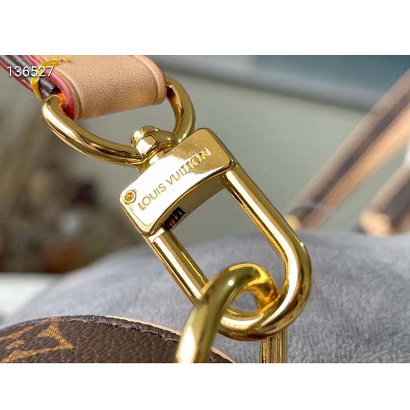 Louis Vuitton LV Unisex Leash MM Monogram Coated Canvas Cowhide Leather