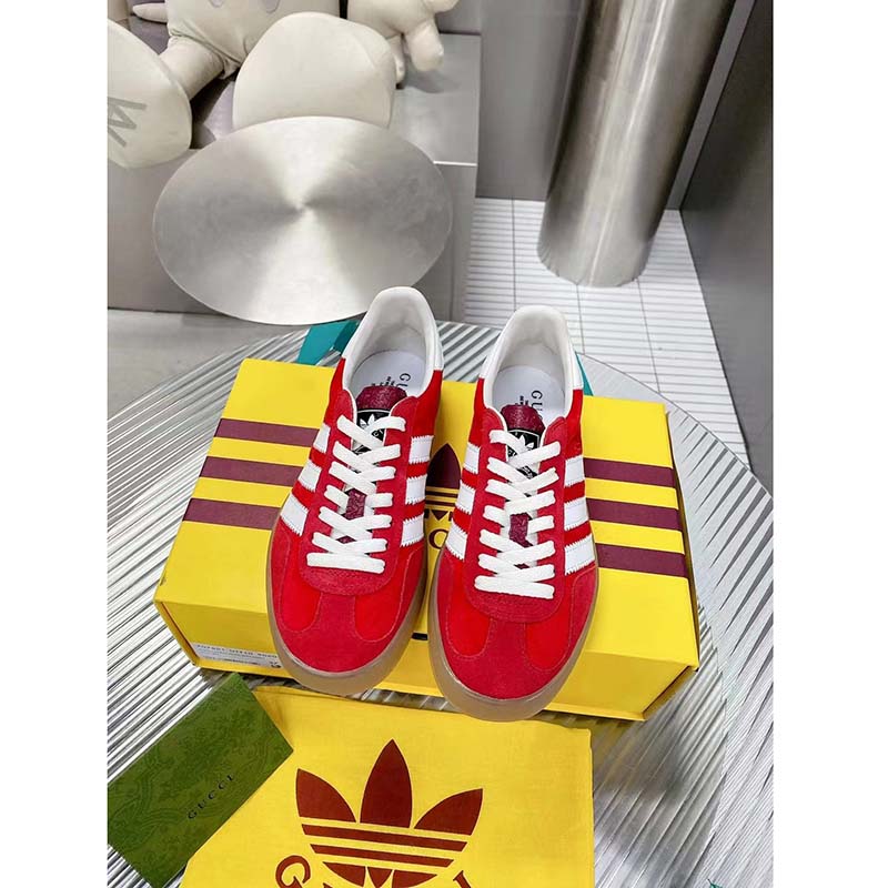 G*u*i unisex adidas x G*u*i gazelle sneaker red suede trefoil embossed