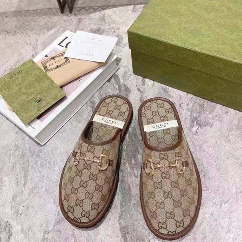G*u*i unisex slipper with horsebit gg supreme canvas gold-toned hardware