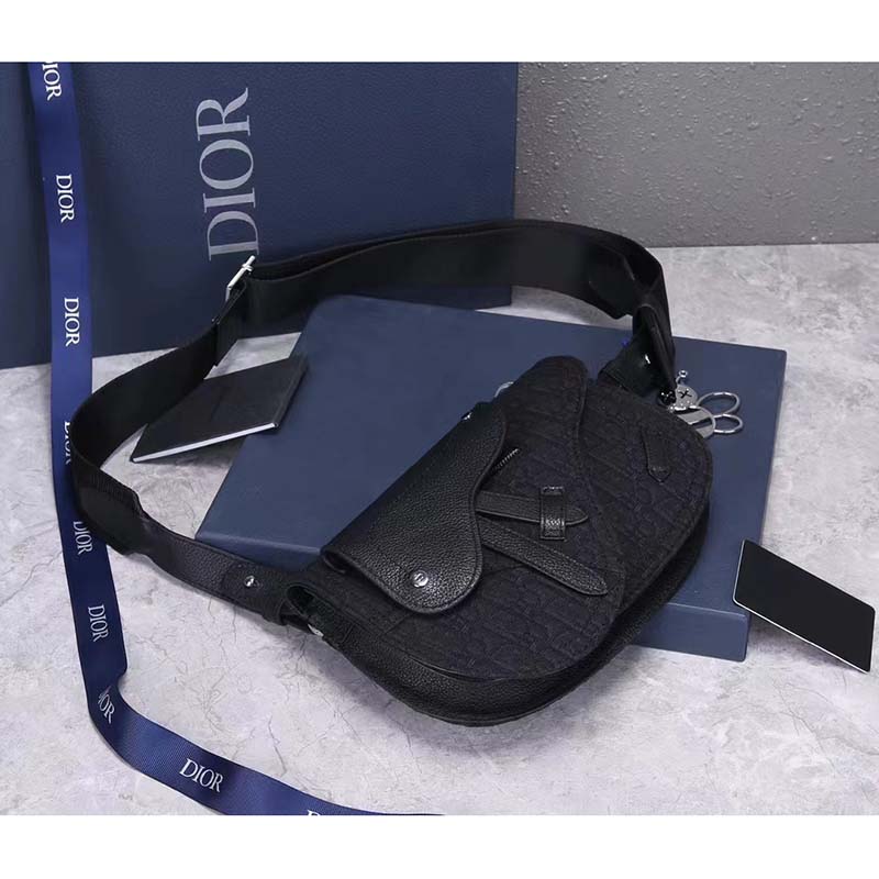 Dior Unisex CD Saddle Pouch Black Dior Oblique Jacquard