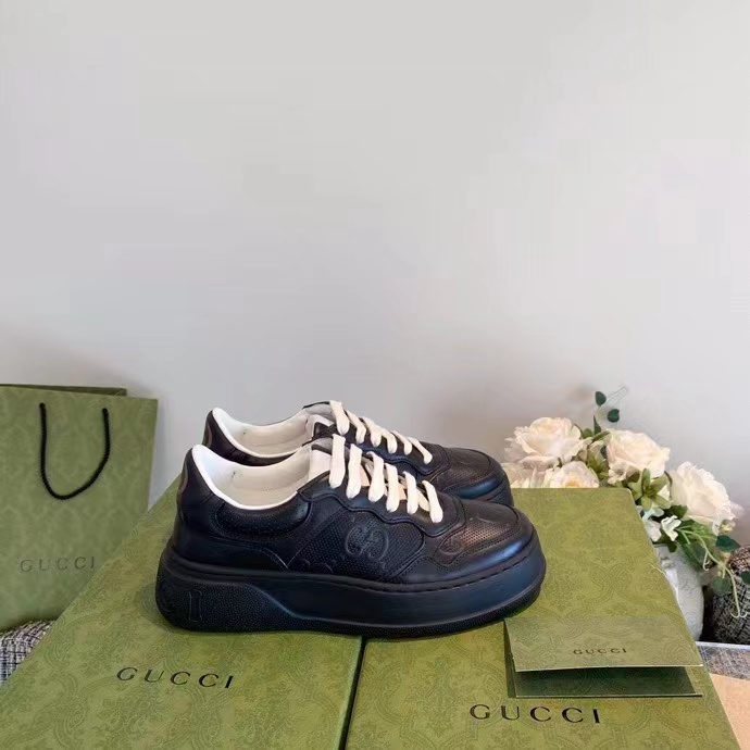 G*u*i unisex ace gg embossed sneaker black gg embossed leather rubber sole