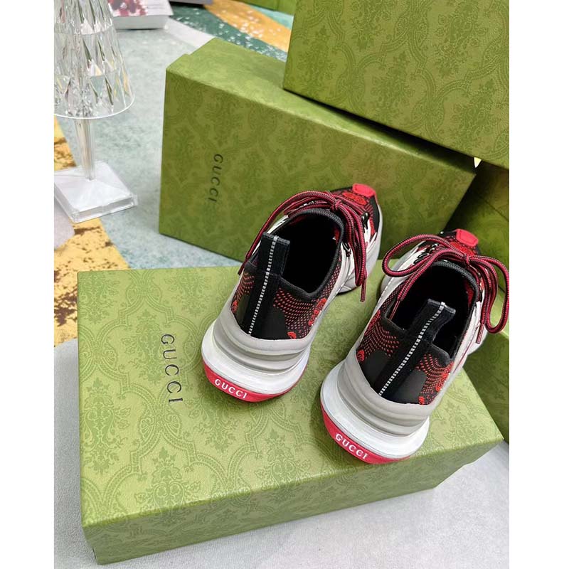 G*u*i unisex gg run sneaker black red technical knit fabric rubber interlocking g