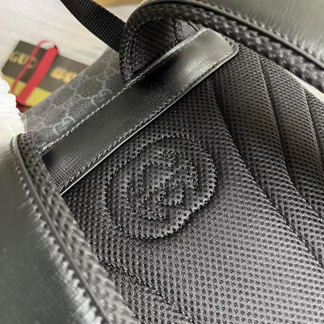 G*u*i unisex medium backpack interlocking g black gg supreme canvas