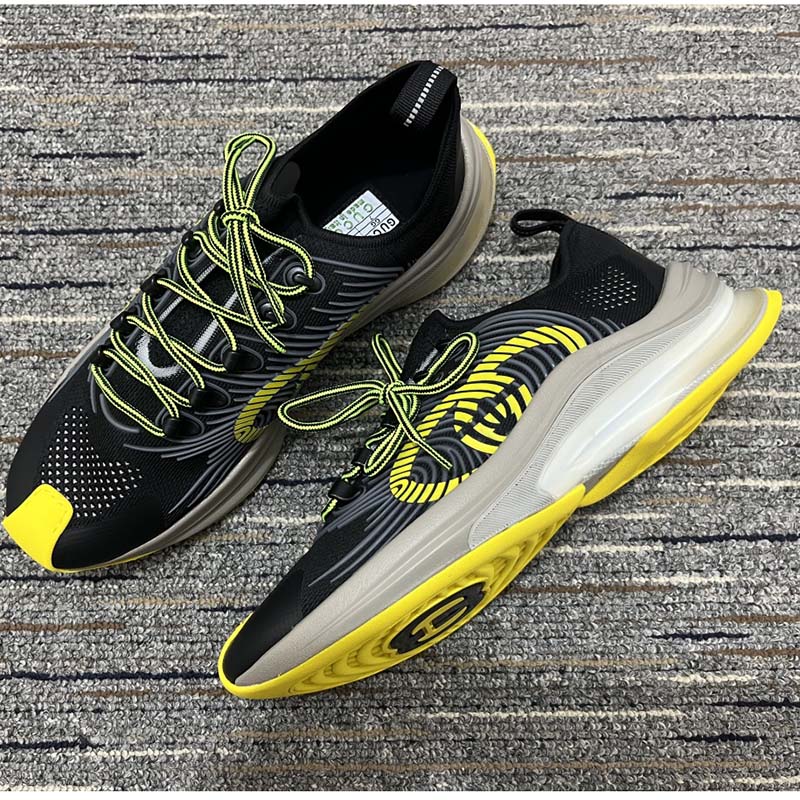 G*u*i unisex run sneaker black technical knit fabric interlocking g rubber detail