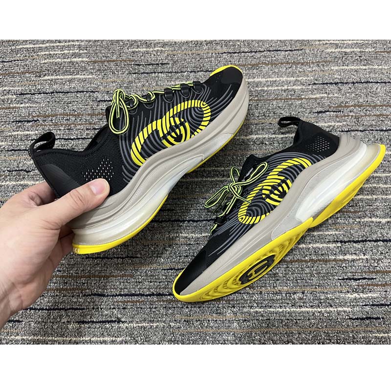 G*u*i unisex run sneaker black technical knit fabric interlocking g rubber detail