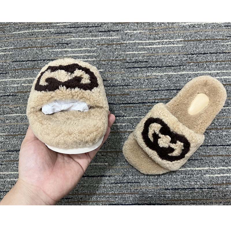 G*u*i unisex slide sandal interlocking g light brown merino wool flat