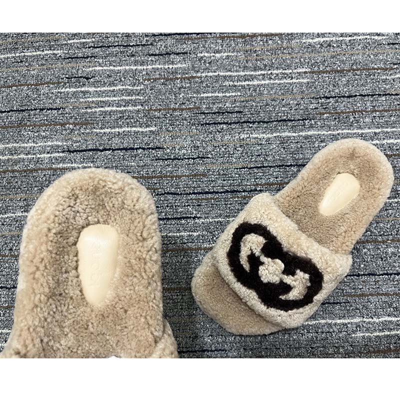 G*u*i unisex slide sandal interlocking g light brown merino wool flat