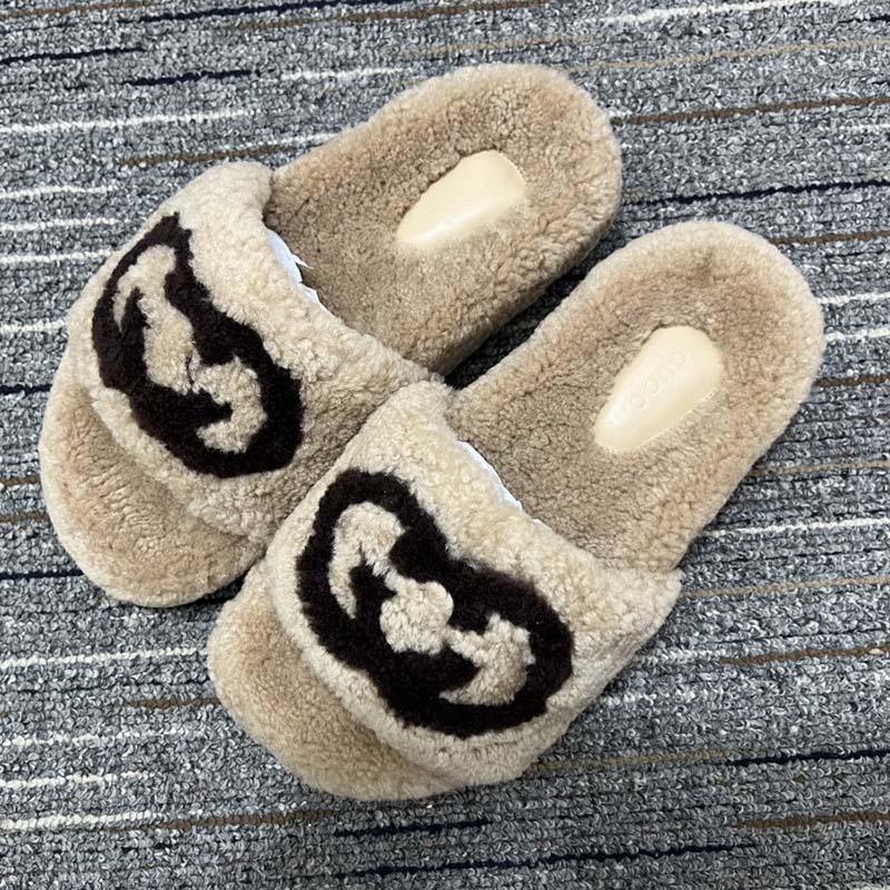 G*u*i unisex slide sandal interlocking g light brown merino wool flat