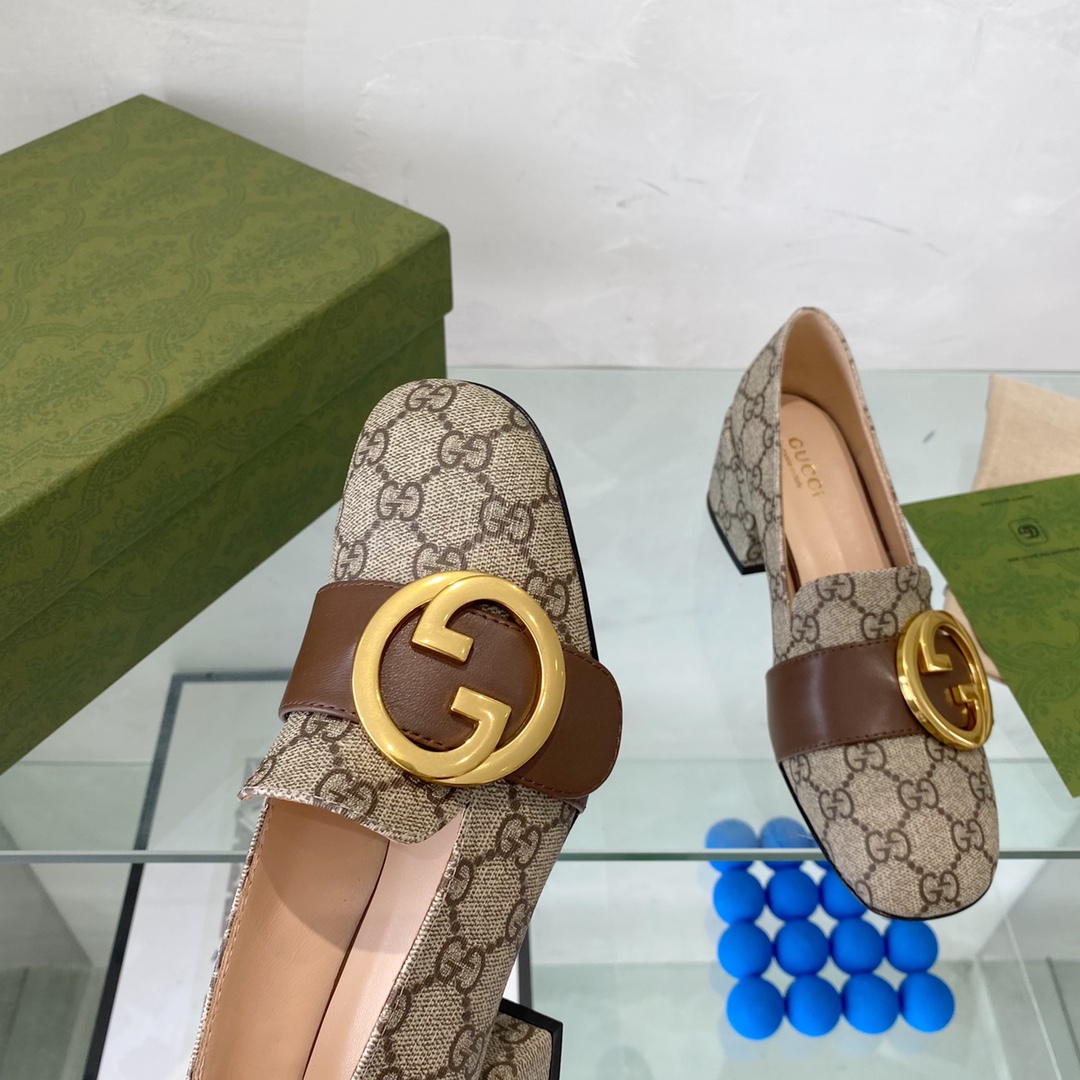 G*u*i women blondie pump beige ebony gg supreme canvas round interlocking g