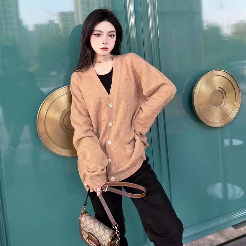 G*u*i women gg wool cardigan beige v-neck collar two front pockets