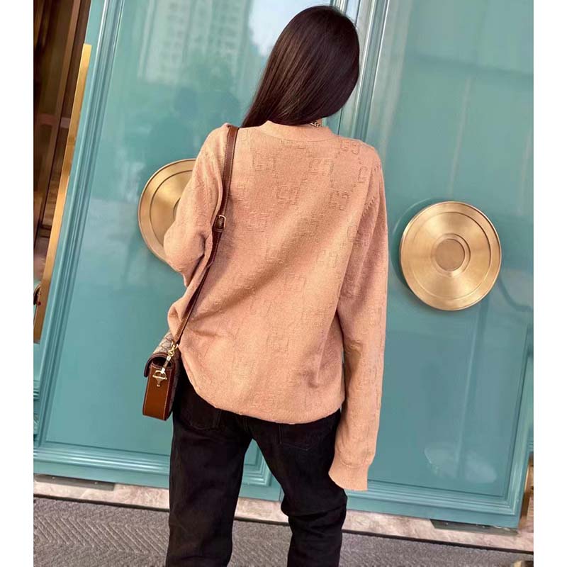 G*u*i women gg wool cardigan beige v-neck collar two front pockets