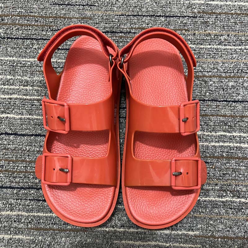 G*u*i women sandal mini double g red rubber double g studs low heel