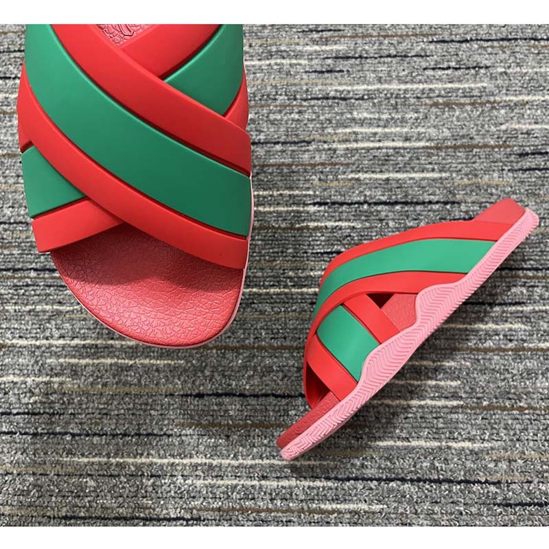 G*u*i women web slide sandal green red rubber web straps rubber sole flat