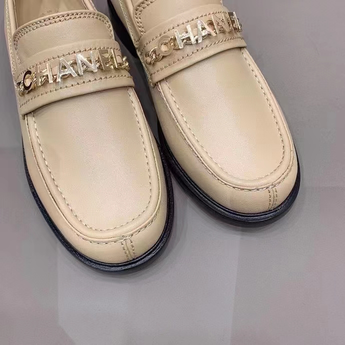 Chanel Women CC Loafers Shiny Calfskin Light Brown 2 Cm Heel