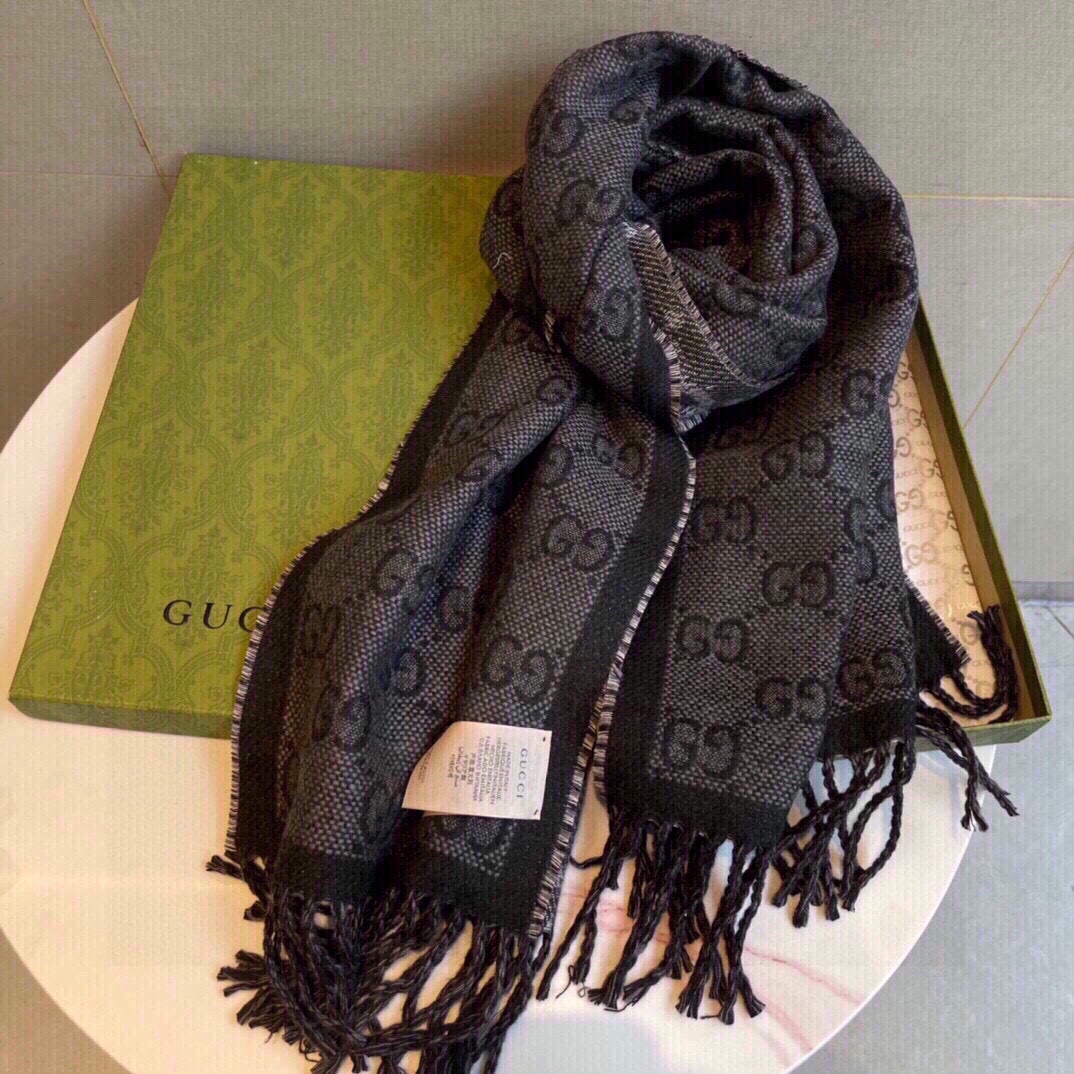 G*u*i unisex gg jcquard pattern knit scarf tassels grey wool light grey gg