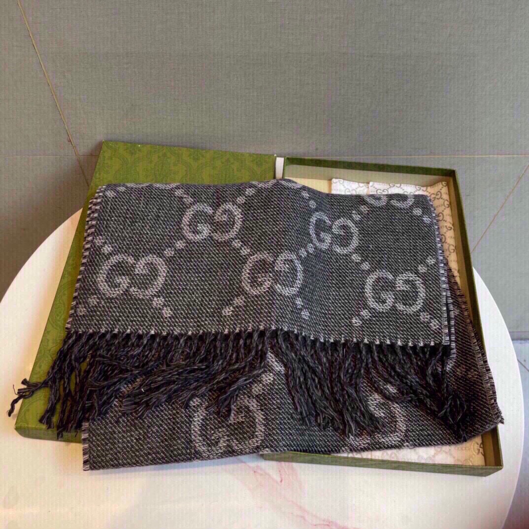 G*u*i unisex gg jcquard pattern knit scarf tassels grey wool light grey gg