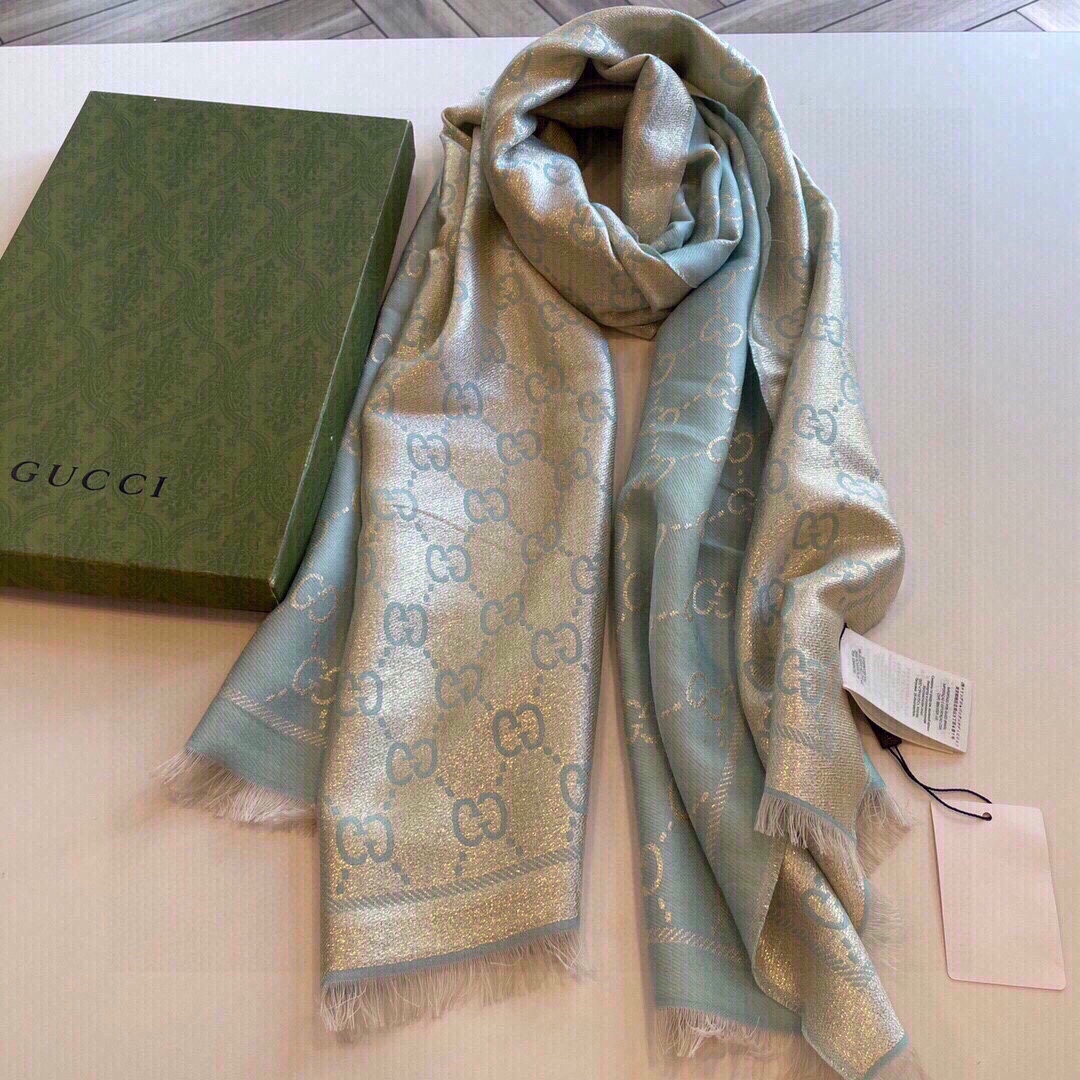 G*u*i unisex gg wool scarf beige mini gg wool turquoise tassel detail