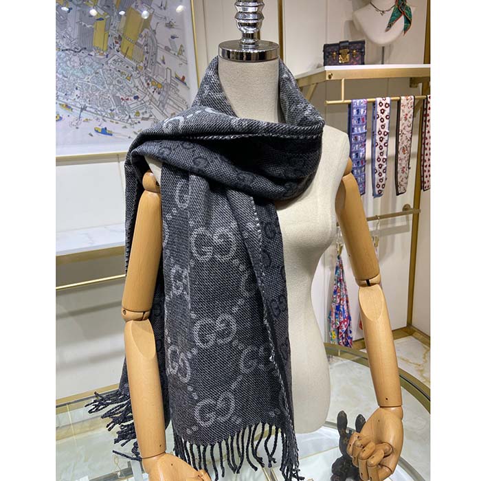 G*u*i unisex gg jcquard pattern knit scarf tassels grey wool light grey gg