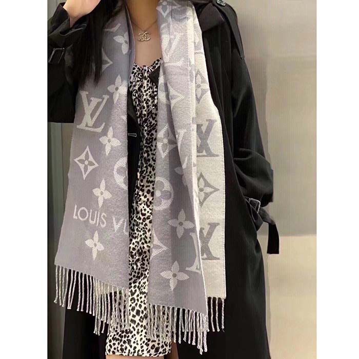 Louis Vuitton LV Unisex Essential Scarf Grey Wool Jacquard Weave Monogram Pattern