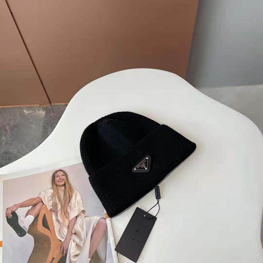 Prada Women Wool and Cashmere Beanie-Black