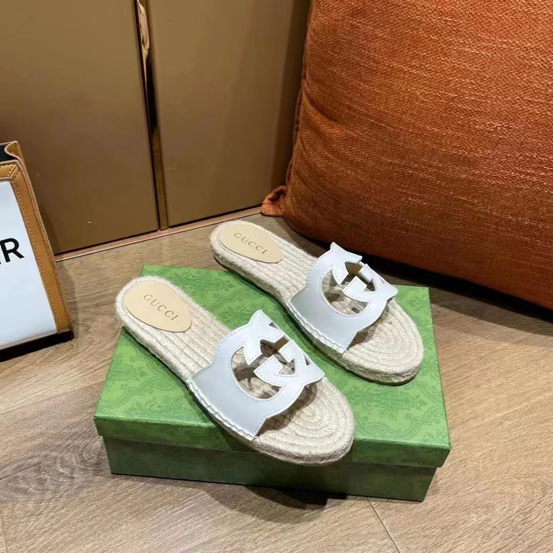 G*u*i unisex interlocking g cut-out slide sandals white leather flat 2 cm heel