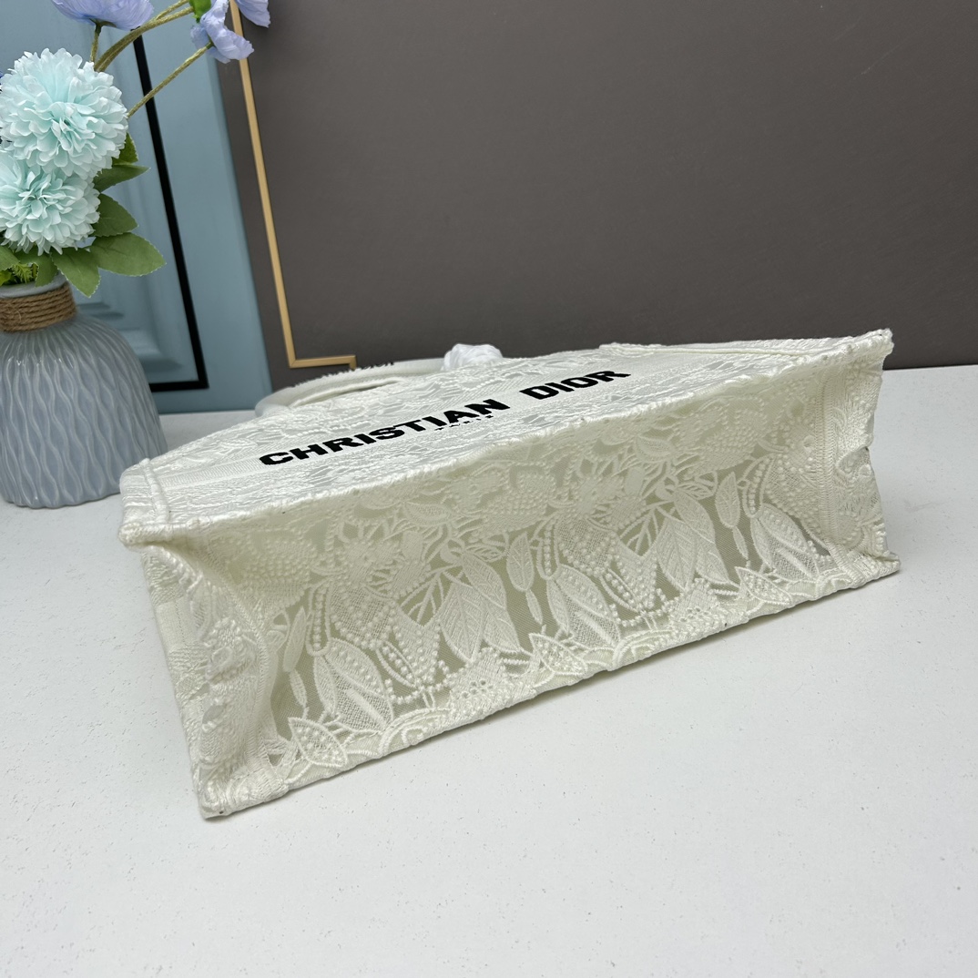 Dior Women CD Medium Dior Book Tote White Multicolor D-Lace Embroidery Macramé