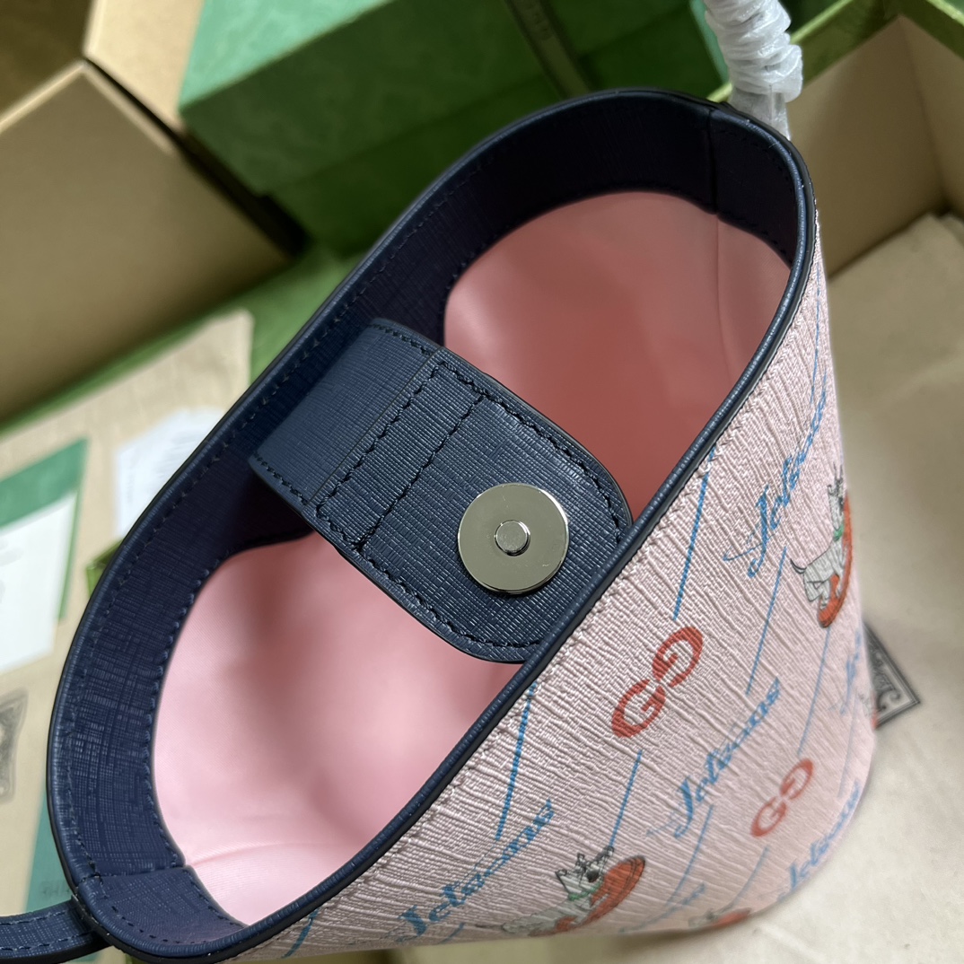 G*u*i children’s printed bucket bag gg the jetsons print pink supreme canvas
