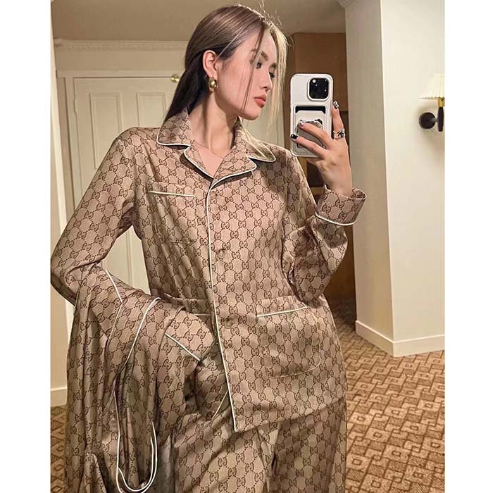 G*u*i women gg supreme print beige ebony silk piped notch collar long sleeves