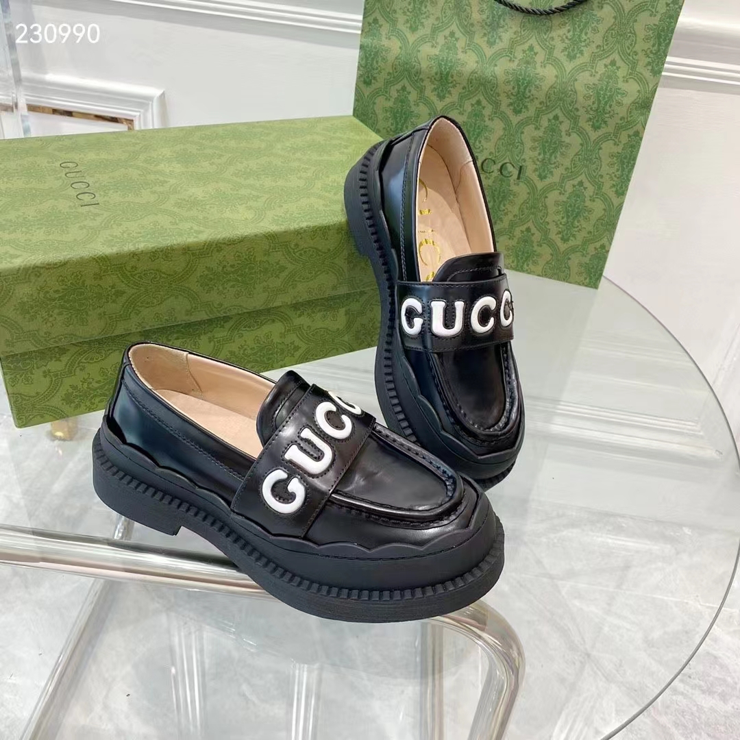 G*u*i gg women G*u*i loafer black white leather scalloped script rubber sole mid-heel