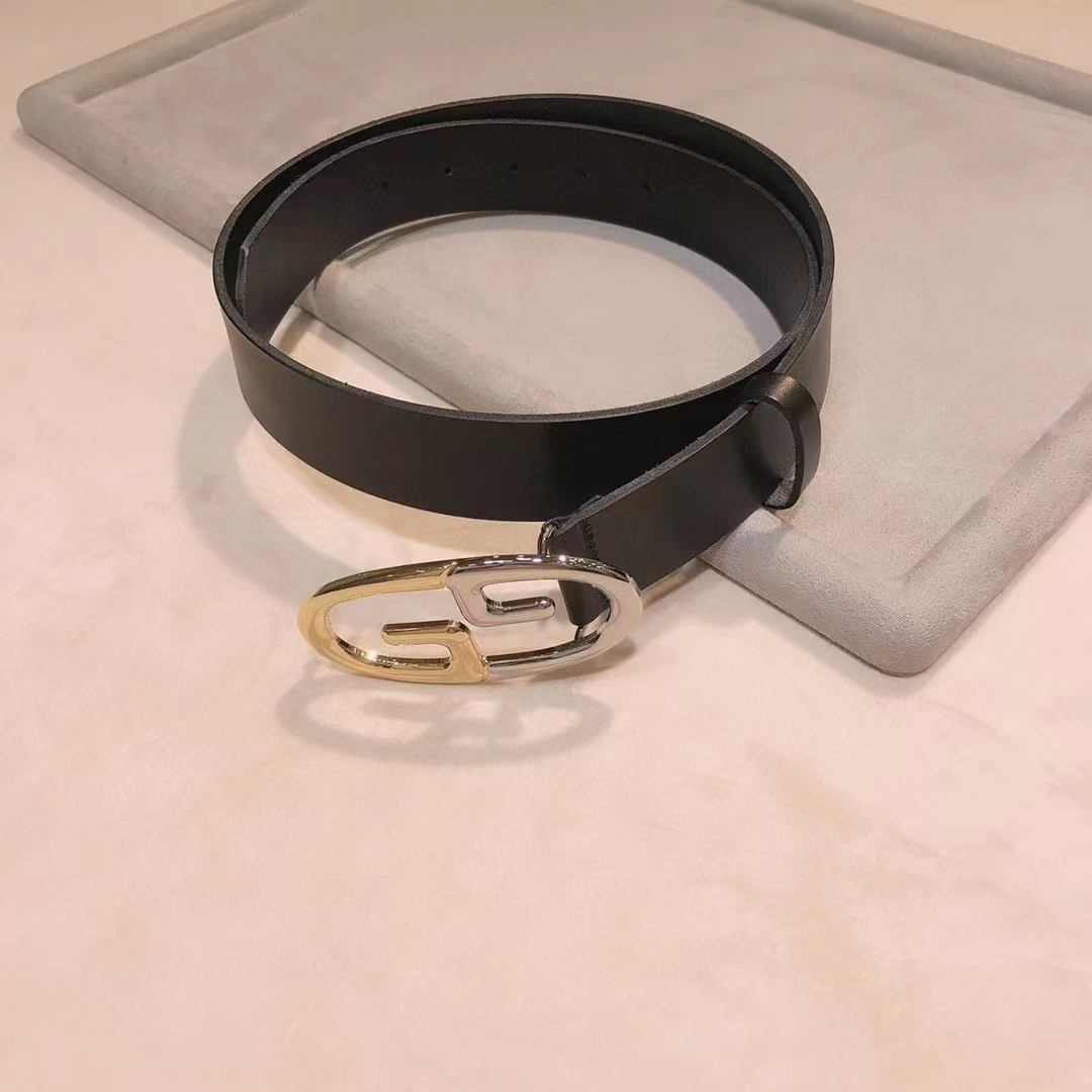 G*u*i unisex belt two-toned metal gg buckle black leather 3.3 cm width