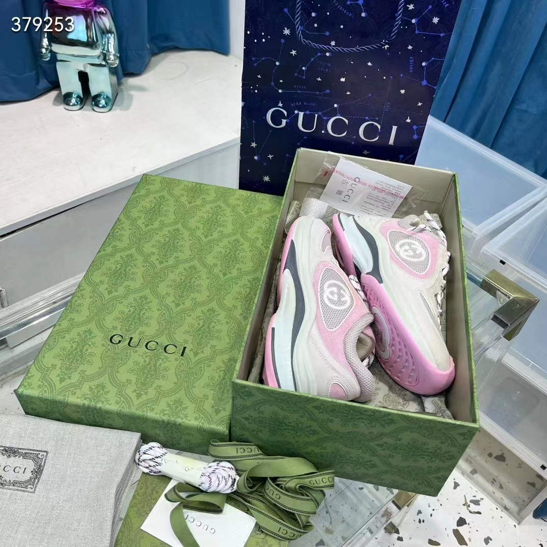G*u*i women gg run sneaker ivory pink suede interlocking g bi-color rubber lace-up low-heel