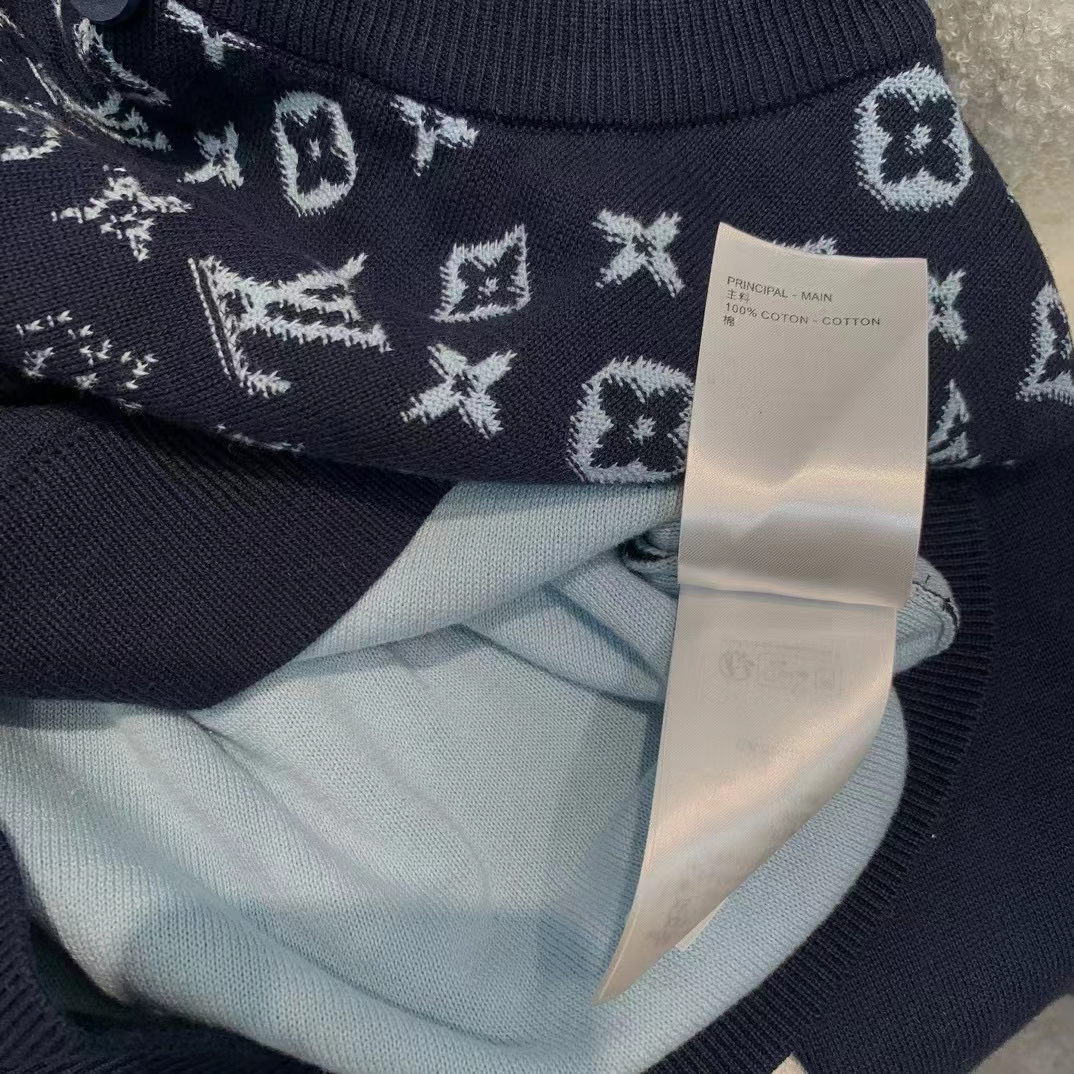 Louis Vuitton Men Gradient Cotton Crewneck Regular Fit Monogram Gradient Volcanic Ash Cotton