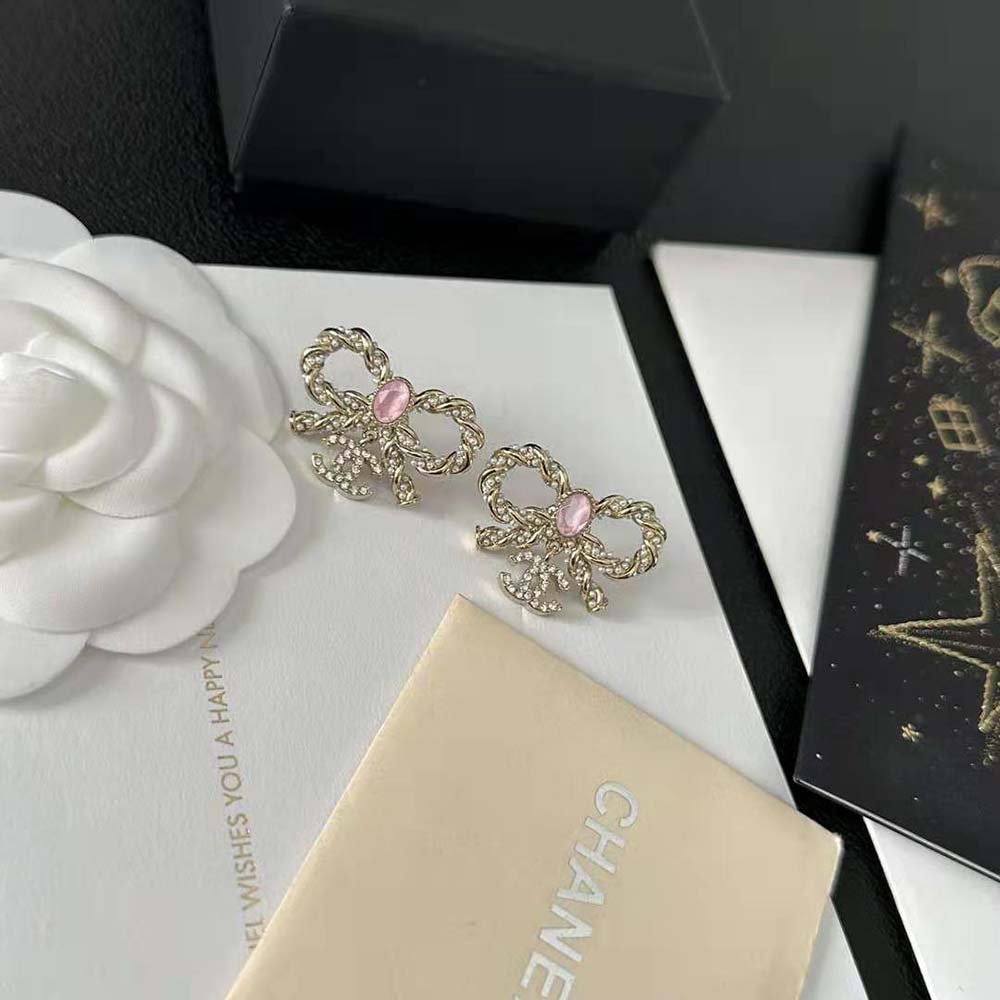 Chanel Women Stud Earrings in Metal Glass Pearls and Strass