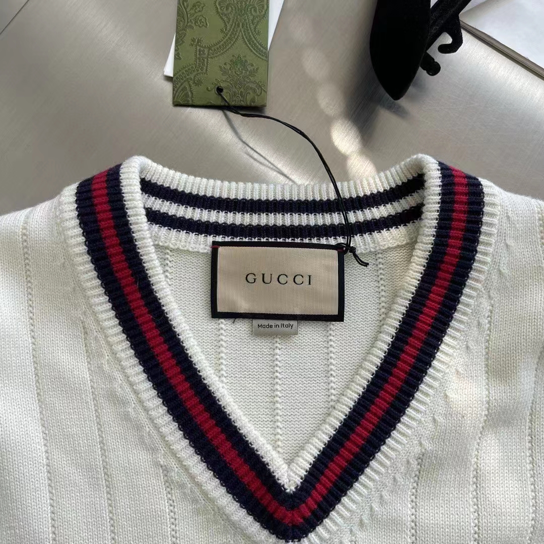 G*u*i gg women cotton knit v-neck sweater web ivory interlocking g patch long sleeves