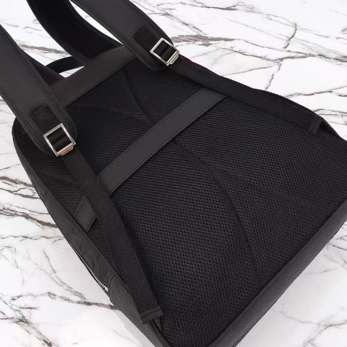 G*u*i gg unisex large jumbo gg backpack black leather cotton linen lining padded mesh back