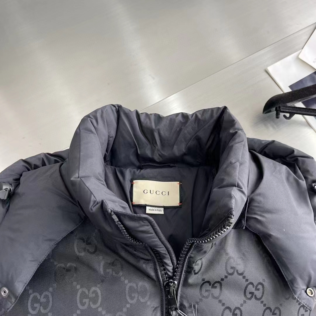 G*u*i men nylon down jacket gg iserts black canvas high neck velcro cuffs zip closure
