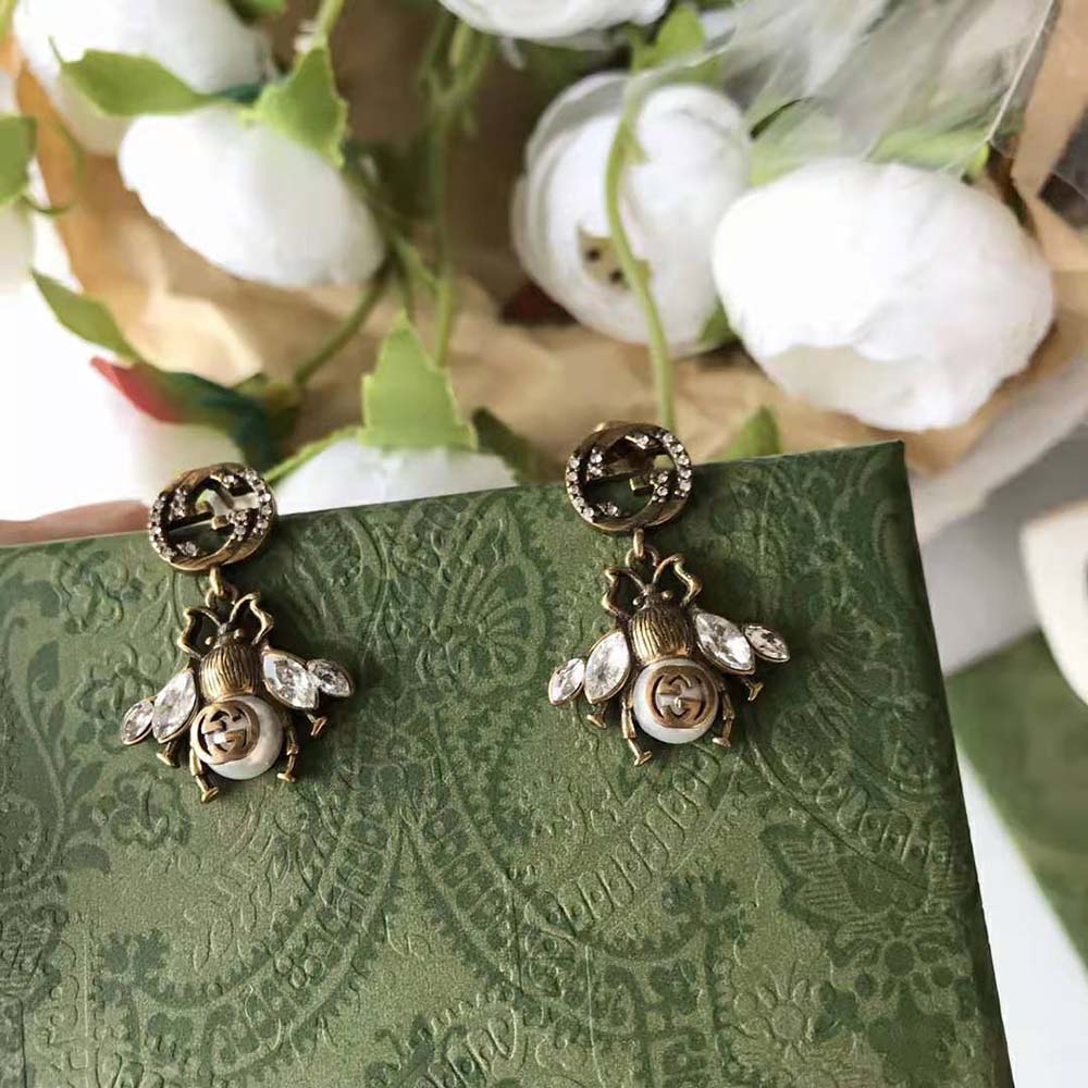 G*u*i women bee earrings with interlocking g