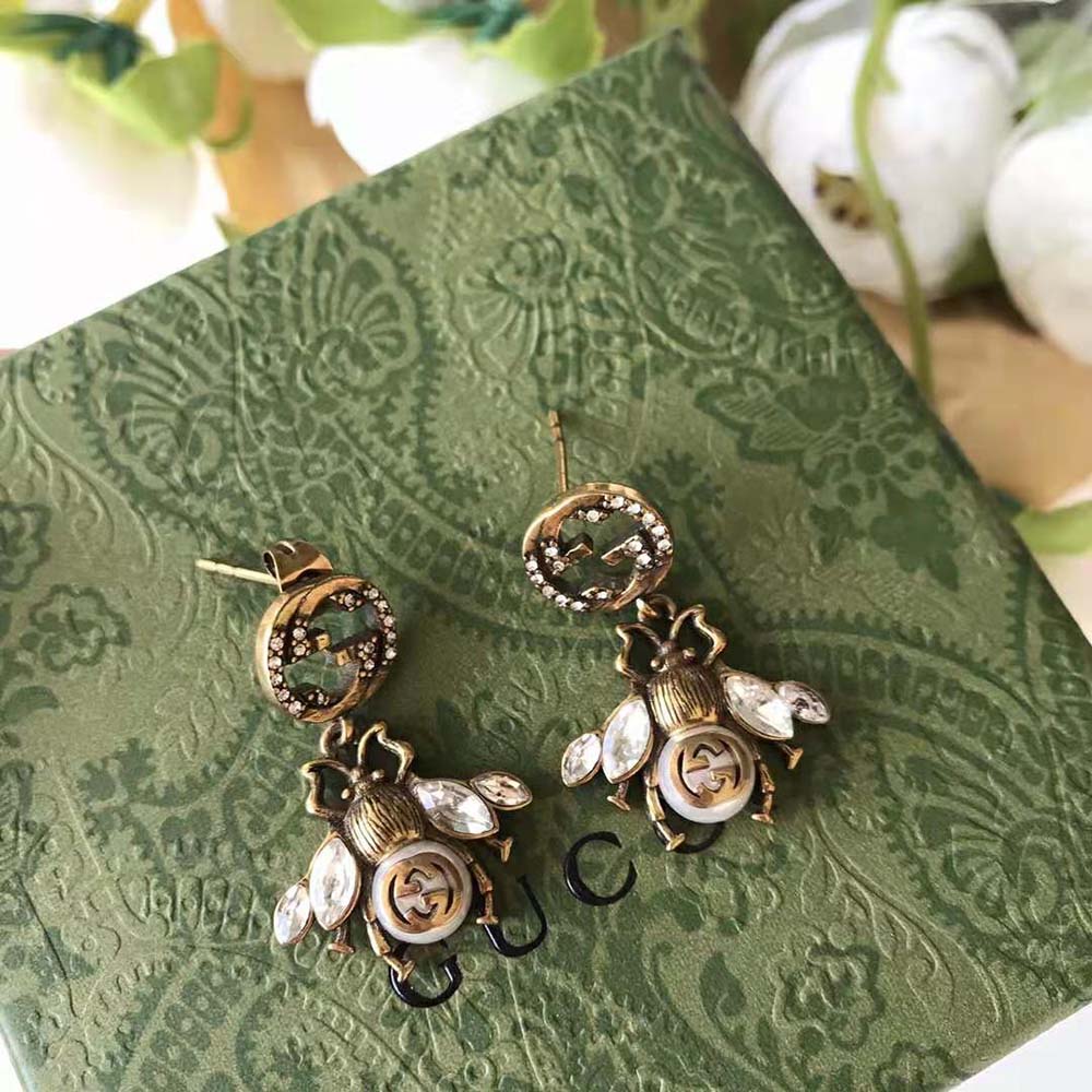 G*u*i women bee earrings with interlocking g