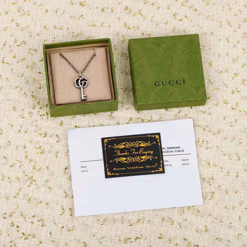 G*u*i women double g key necklace