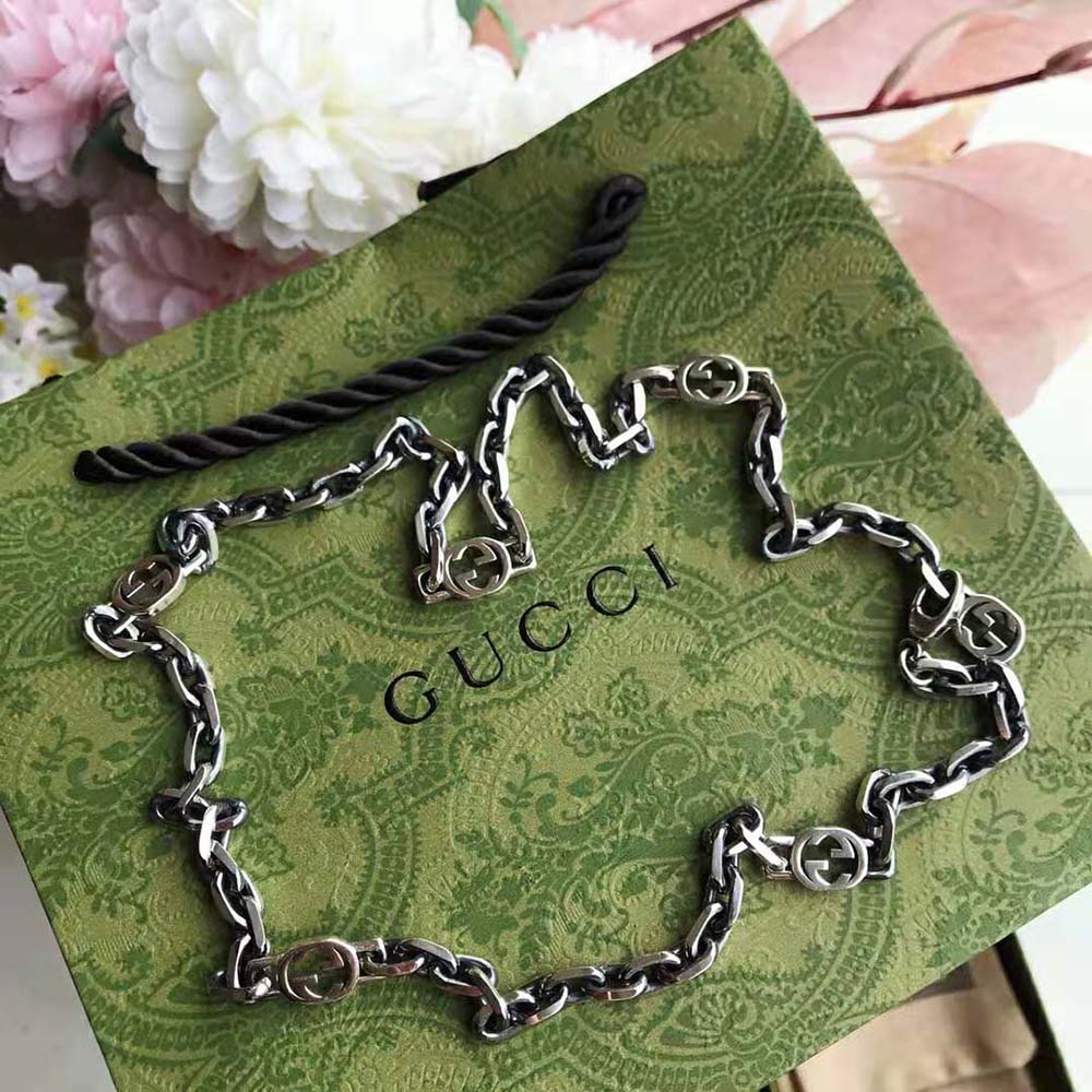 G*u*i women silver necklace with interlocking g