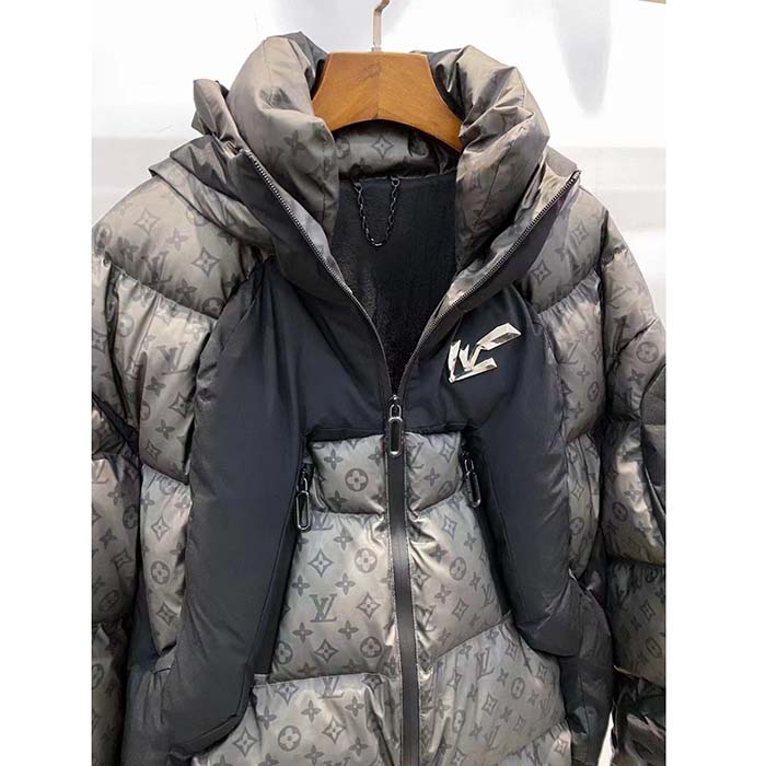 Louis Vuitton Men LV 2054 Heat Reactive Puffer Polyester Anthracite Regular Fit