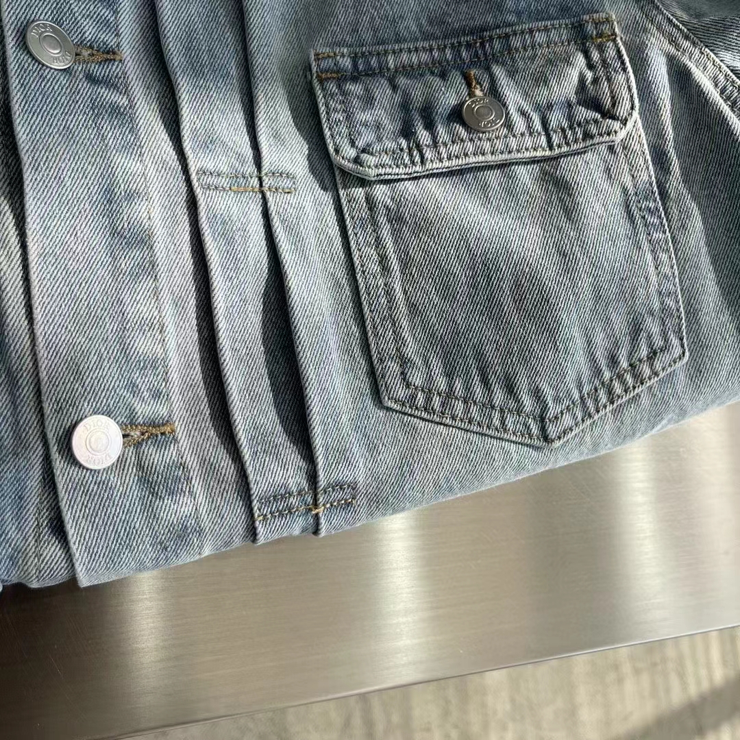 Dior Men CD MKII Jacket Light Blue Cotton Twill Laser-Faded Vintage Effect Heavy-Weight Denim