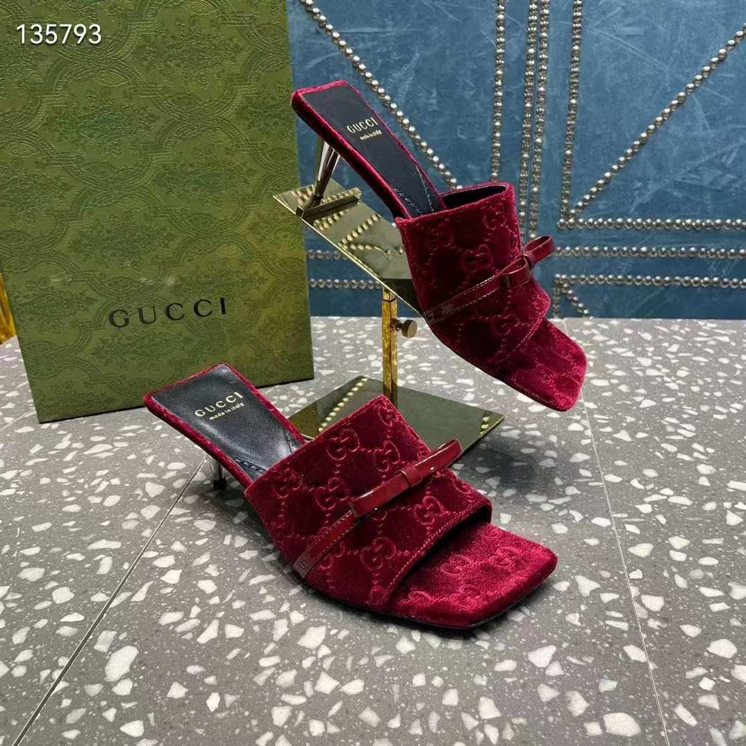 G*u*i women’s gg slide sandal burgundy gg velvet square toe low 4.3 cm heel