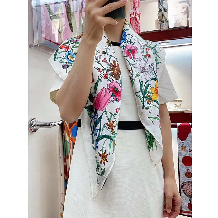 G*u*i women gg flora print silk carré multicolor white twill