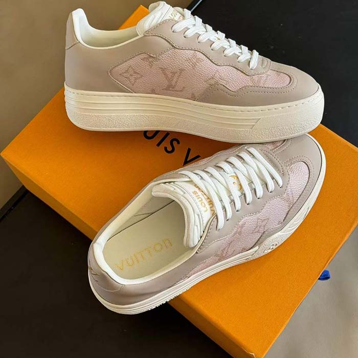 Louis Vuitton Unisex LV Groovy Sneaker Beige Patent Monogram Canvas 1ACSVV