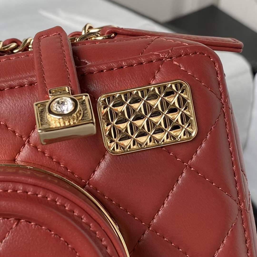 Chanel Women CC Camera Bag Lambskin Gold-Tone Metal Burgundy