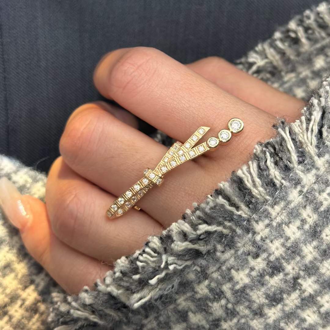 chanel women cc ruban ring 18k beige gold Di*m*nds