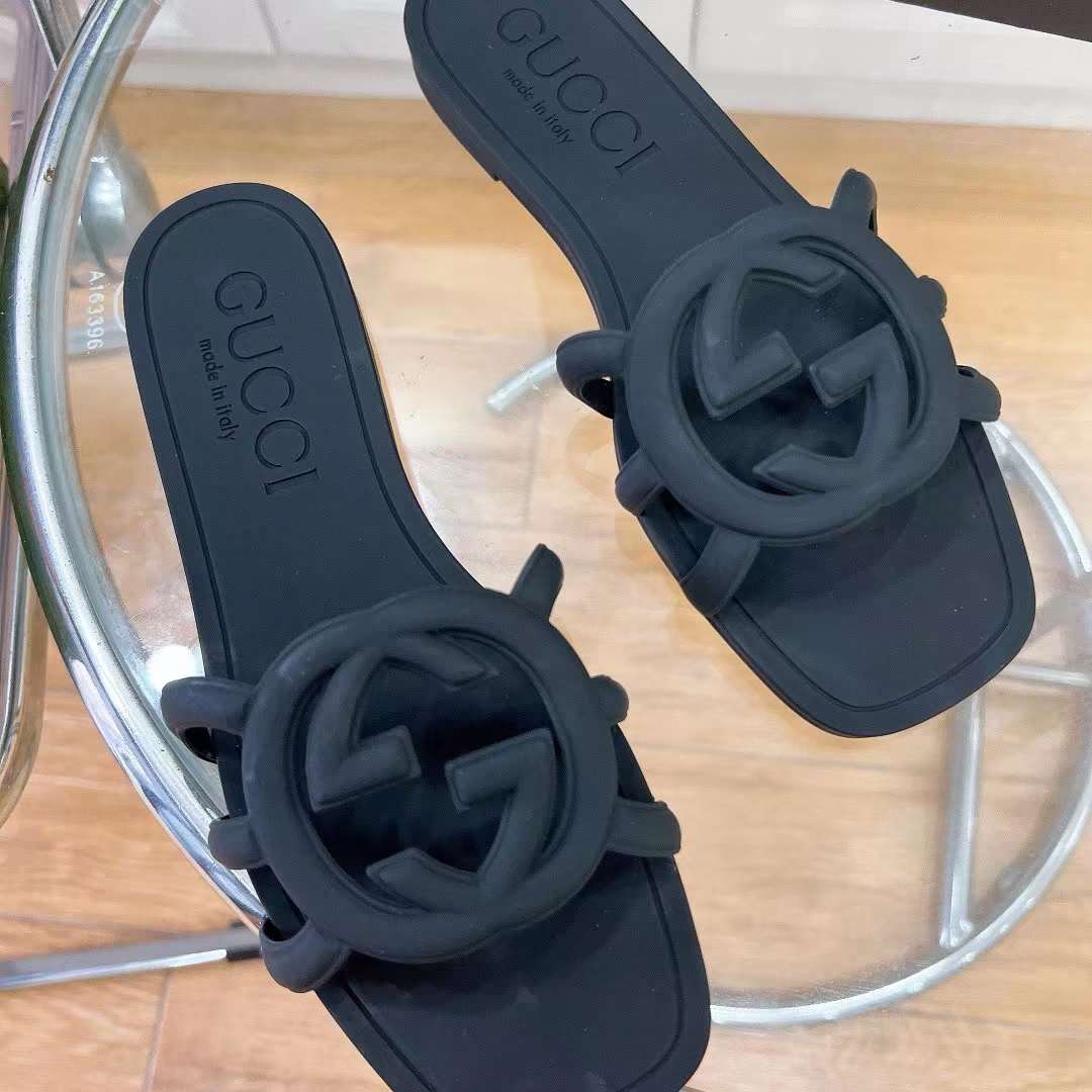 G*u*i unisex gg interlocking g slide sandal black rubber flat