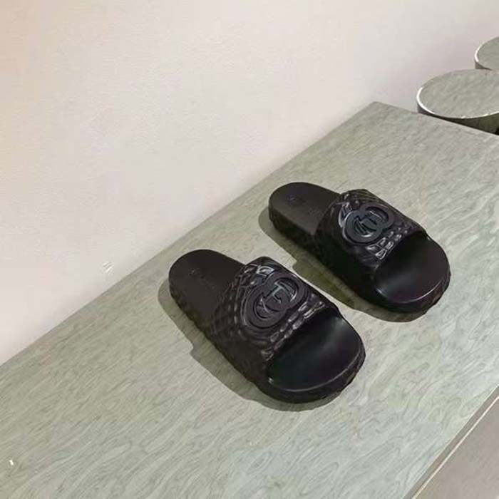 G*u*i unisex gg interlocking g slide sandal black textured rubber