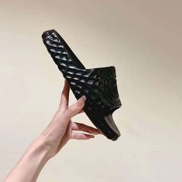 G*u*i unisex gg interlocking g slide sandal black textured rubber